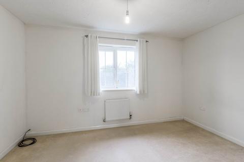 71 Foxholes Close, Deanshanger, Milton Keynes, MK19 6HA