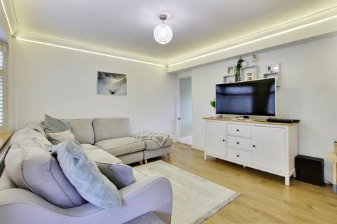 20 Bedale Walk, Dartford, DA2 6HS