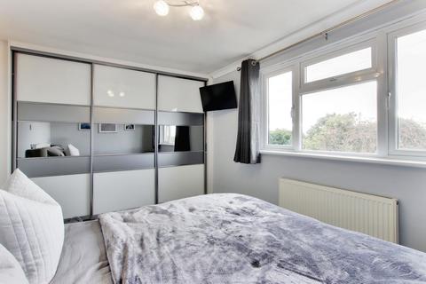 20 Bedale Walk, Dartford, DA2 6HS