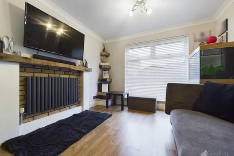 2 bedroom terraced house for sale, York Road, Stevenage SG1