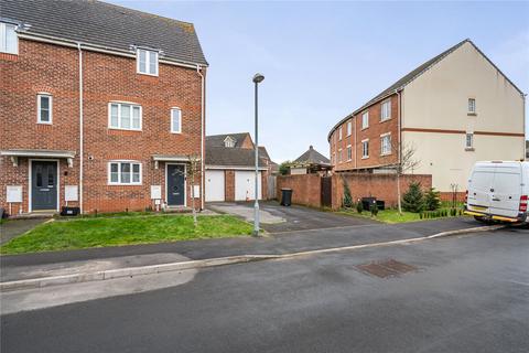 3 bedroom end of terrace house for sale, Lilypad Street, Swindon SN3