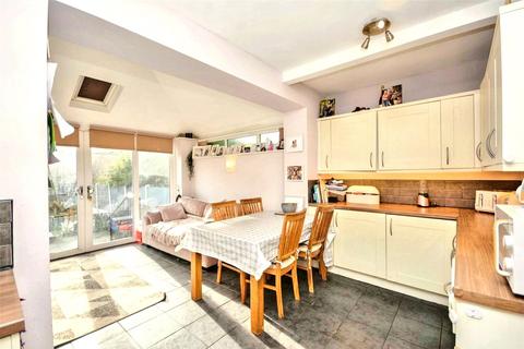 3 bedroom semi-detached house for sale, Priesthorpe Avenue, Stanningley, Pudsey, West Yorkshire