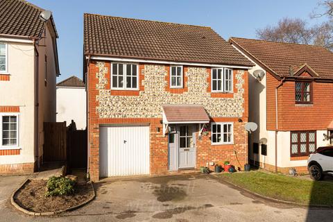 4 bedroom detached house for sale, Bellamy Road, Crawley RH10