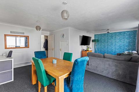 37 Bellamy Road, Maidenbower, Crawley, RH10 7LW