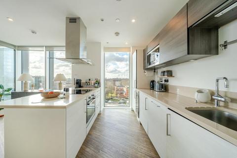 2 bedroom flat for sale, Surrey Quays Road, London