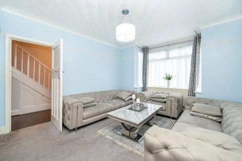 4 bedroom semi-detached house for sale, Watford, Hertfordshire WD18