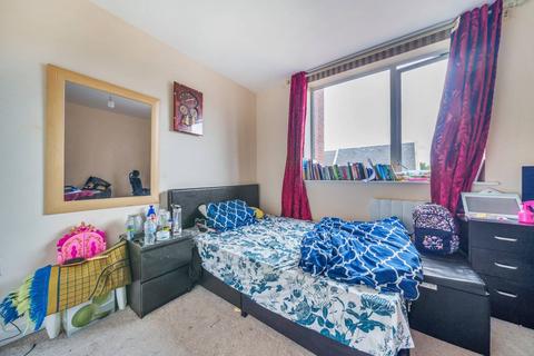 2 bedroom flat for sale, Artisan Place, Harrow, HA3