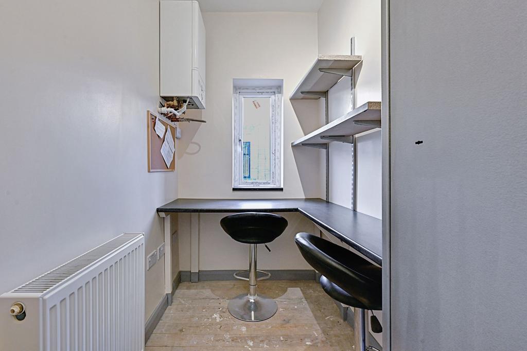 Single Bedroom/Office