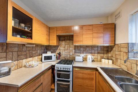 4 bedroom maisonette for sale, Harding Road, Bexleyheath, DA7