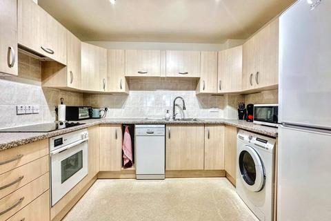 2 bedroom flat for sale, Canford Cliffs