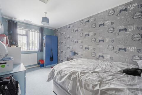 45 Aveling Close, Purley, CR8 4DX