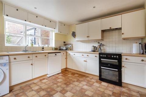 25 Stradbroke Road, Southwold, IP18 6LQ