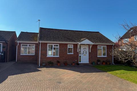 3 bedroom detached bungalow for sale, Butson Close, Newbury, RG14