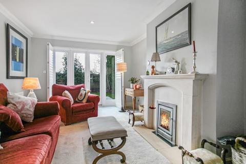 33 Blenheim Way, Moreton-in-marsh, GL56 9NA