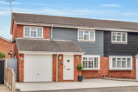 84 Bishopsteignton, Shoeburyness, Southend-on-sea, SS3 8AS