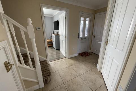 4 bedroom detached house for sale, Trem Y Mynydd, Burry Port