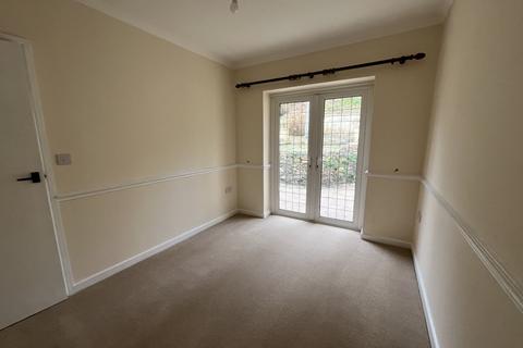 4 bedroom bungalow to rent, Harepath Hill, Seaton