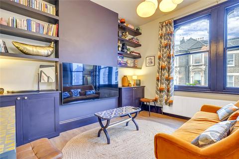 2 bedroom apartment to rent, Broomwood Road, London, SW11