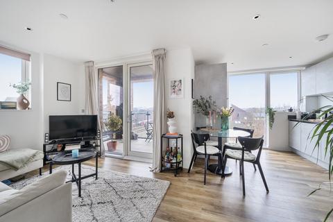 1 bedroom apartment for sale, Track Street, London