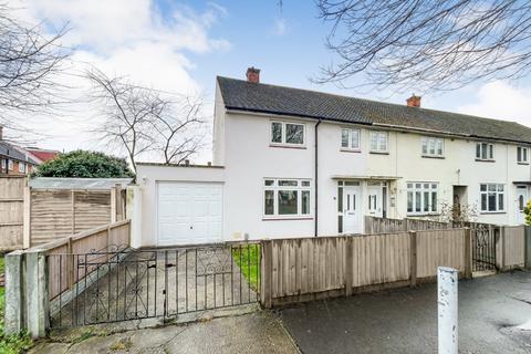 60 Fullarton Crescent, South Ockendon, RM15 5HW