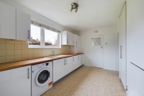 60 Fullarton Crescent, South Ockendon, RM15 5HW