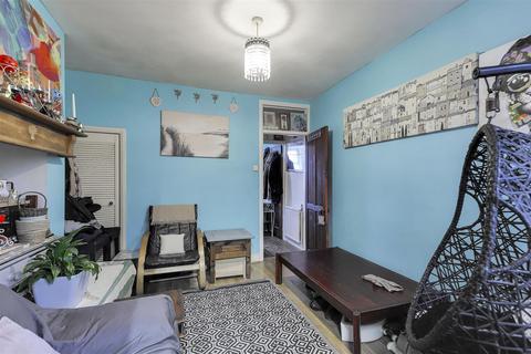 2 bedroom terraced house for sale, James Street, Enfield