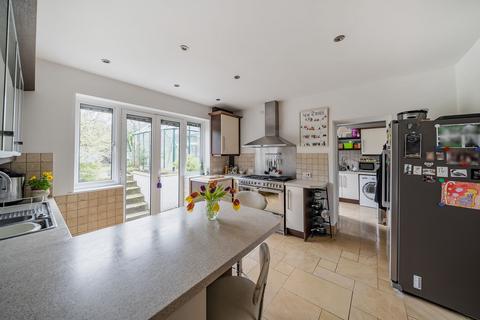 65 Reddown Road, Coulsdon, CR5 1AP