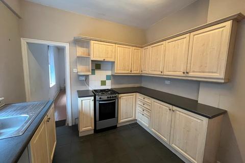 2 bedroom flat to rent, Park Crescent, North Shields