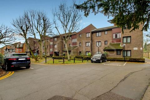 1 bedroom flat for sale, Brondesbury Park, London, NW6