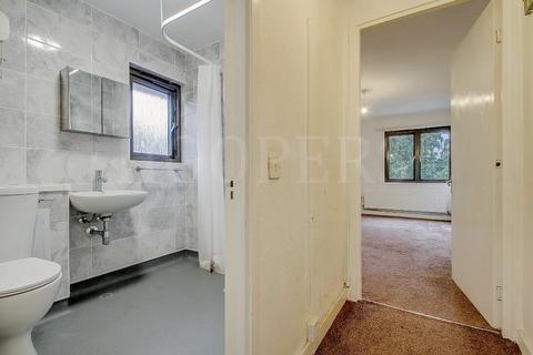 1 bedroom flat for sale, Brondesbury Park, London, NW6