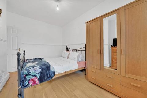 1 bedroom flat for sale, Moneyor House, London, N1