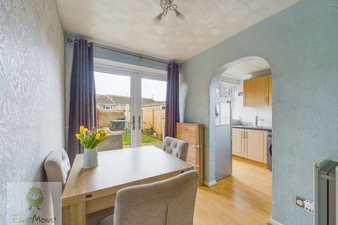 15 Chester Close, Rochester, ME2 2QX