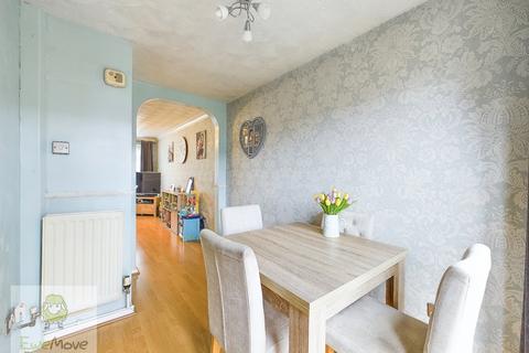 15 Chester Close, Rochester, ME2 2QX