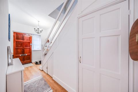 4 bedroom terraced house for sale, Colne Road, London