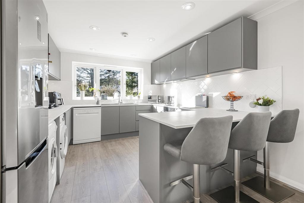 Luxury fitted kitchen