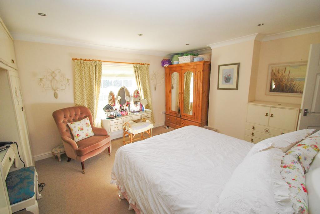 Historic front bedroom photo