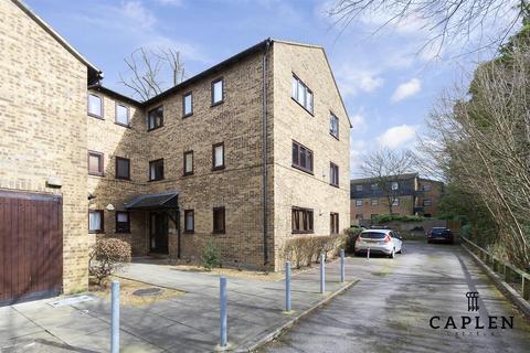 1 bedroom apartment for sale, Epping New Road, Buckhurst Hill