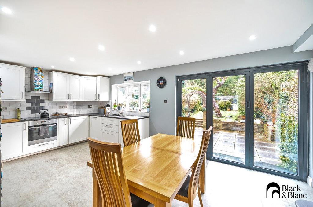 Kitchen/ Diner