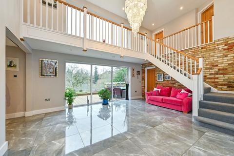 4 bedroom detached house for sale, London Road, Hill Brow, Liss, Hampshire