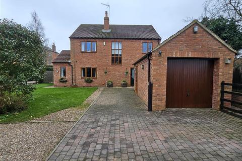 3 bedroom detached house for sale, Chestnut Close, Newark NG23