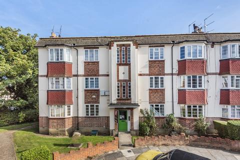 23 Amblecote Close, London, SE12 9TP