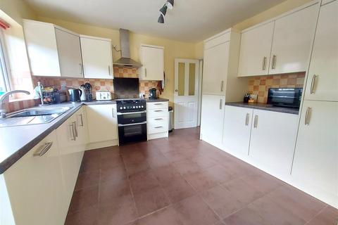 4 bedroom detached house for sale, Bewdley Road, Stourport-On-Severn