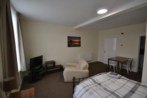 1 bedroom flat to rent, High Street, Yarm