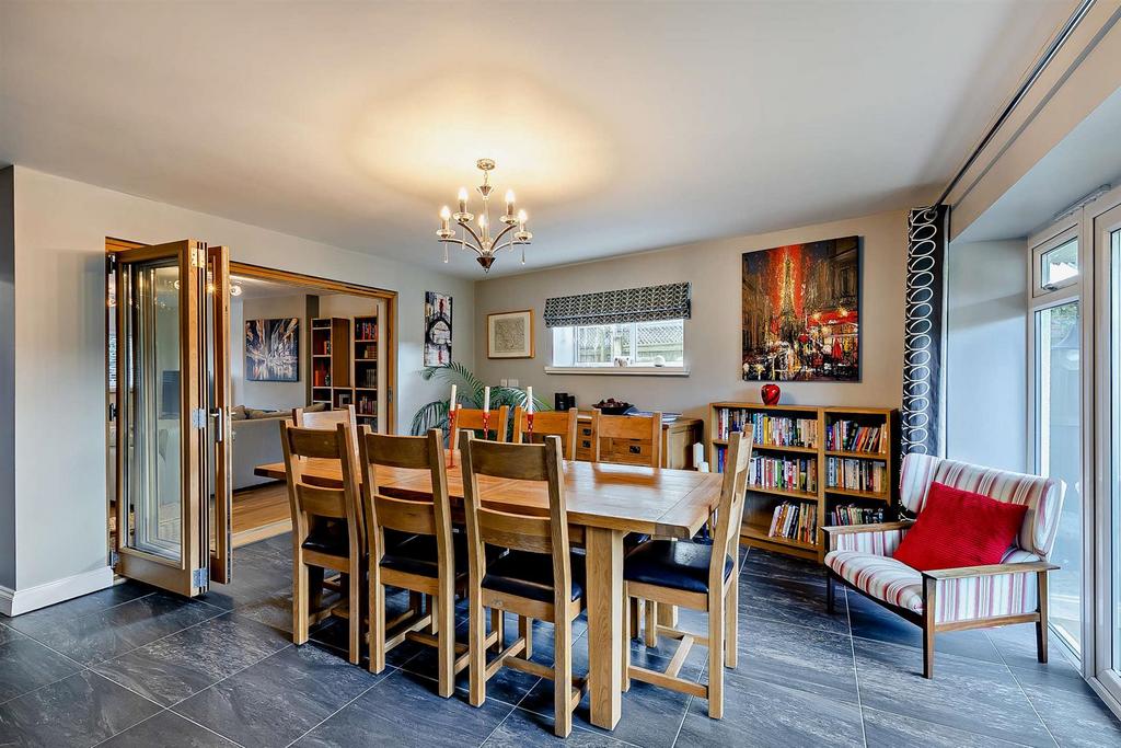 8634858-interior33-800.jpg