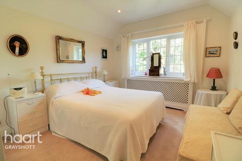 2 bedroom apartment for sale, Hazel Grove, HINDHEAD