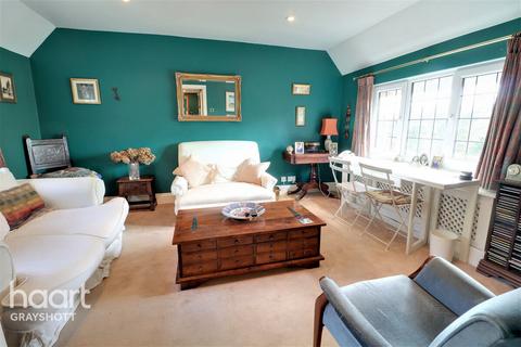 2 bedroom apartment for sale, Hazel Grove, HINDHEAD