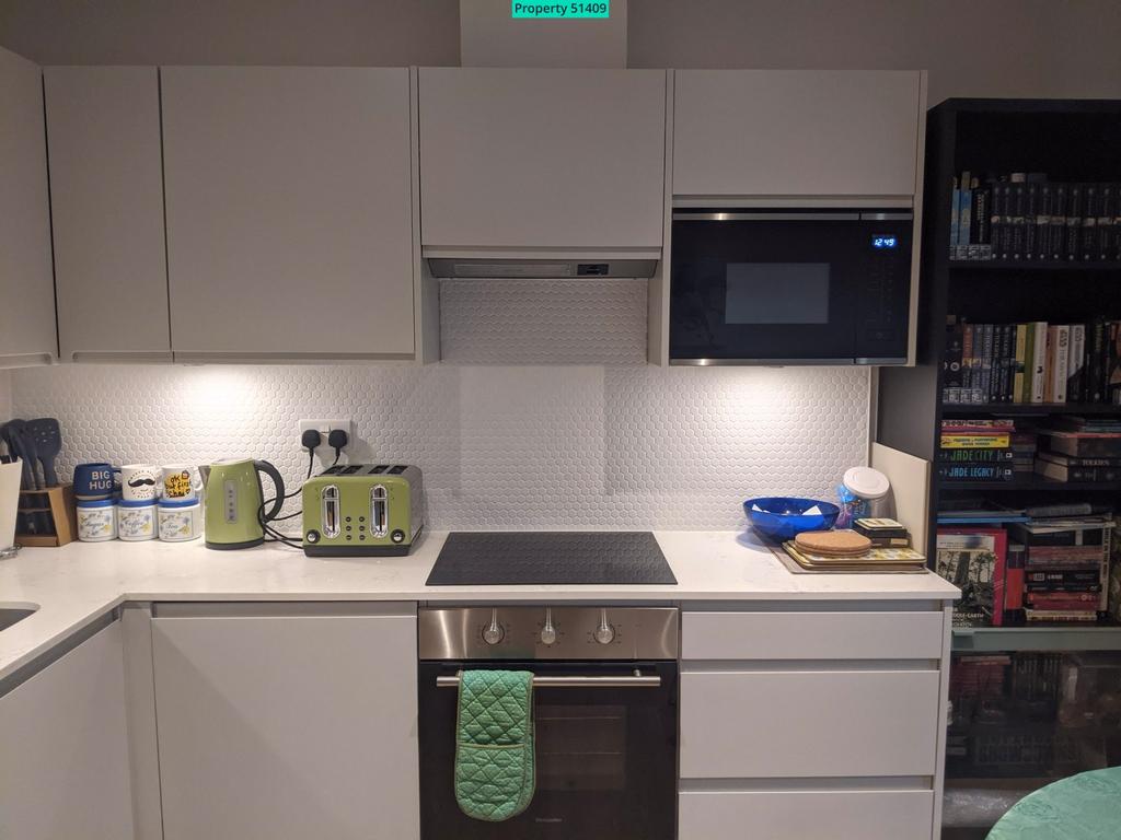 Kitchen Area Space - 2