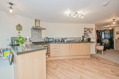 3 bedroom terraced house for sale, Latham Lane, Gomersal, Cleckheaton, BD19