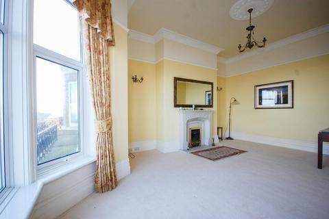 2 bedroom apartment to rent, Marine Parade, Saltburn-by-the-sea