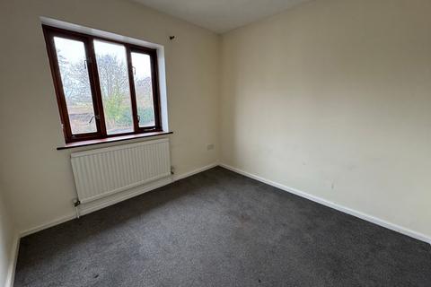 2 bedroom flat for sale, Calais Street, Hadleigh, IP7